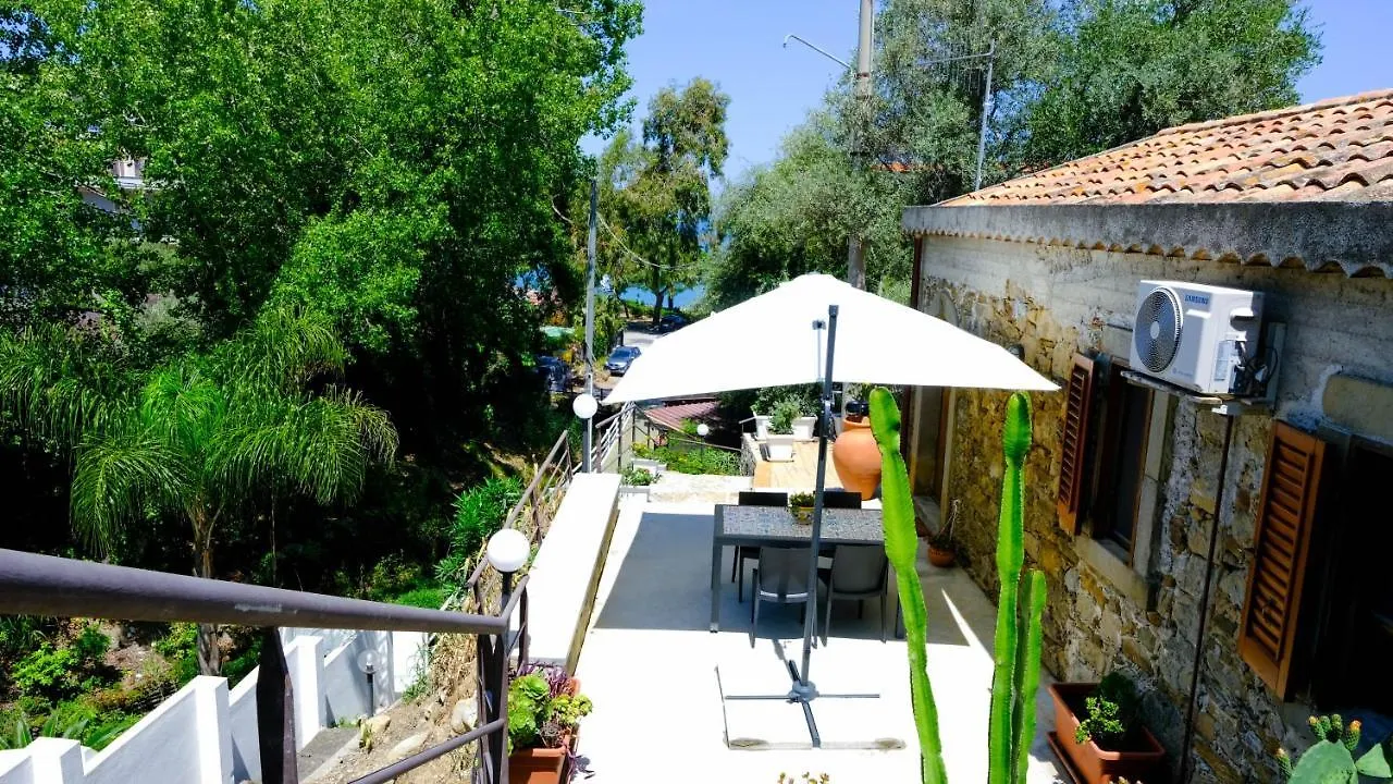La Casa Dei Due Ulivi Villa Capo d'Orlando Italy